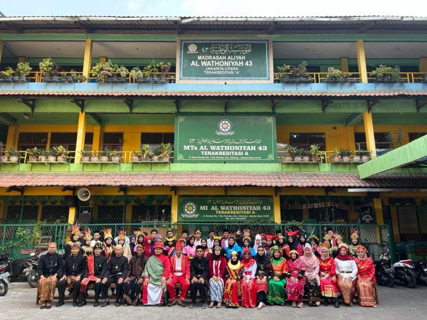 IMPLEMENTASI KURIKULUM MERDEKA: P5 di MA Al Wathoniyah 43 "Persahabatan Antar Budaya"